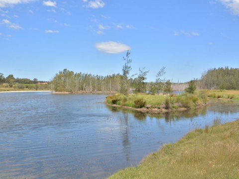 Grasmere Estate Homestead - Hear The Lions Roar From Nearby Hunter Valley Zoo - e-Seniors 0