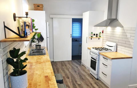 Great Comfort & Style In Central Location - e-Seniors 1