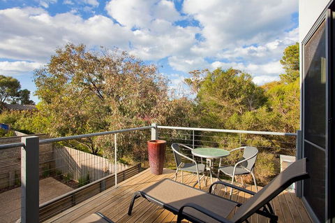 Great Ocean Retreat 5-7 - e-Seniors 1