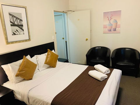 Greenwich Inn Motel - e-Seniors 3