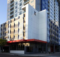 H on Mitchell Apartment Hotel - e-Seniors