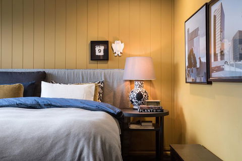 Harts Lane Beaux Haus - e-Seniors 3