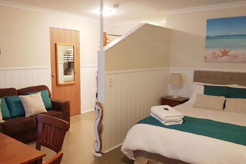 Hawley Beachside Accommodation - e-Seniors 2