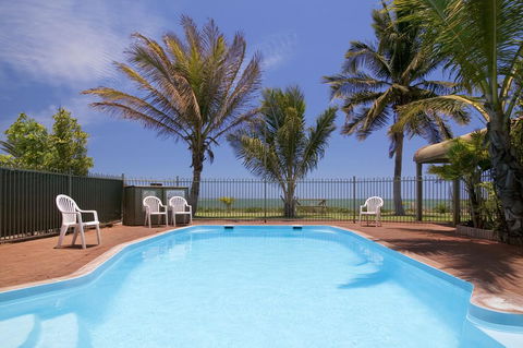 Hedland Hotel - e-Seniors 1