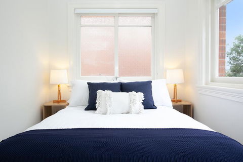 Heritage Home Metres From Manly Beaches And Dining - e-Seniors 2