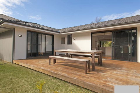 Hibiscus House - Sawtell, NSW - e-Seniors 1