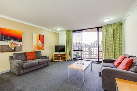 Hillcrest Apartment Hotel (formerly Central Hillcrest Apartments) - e-Seniors 2