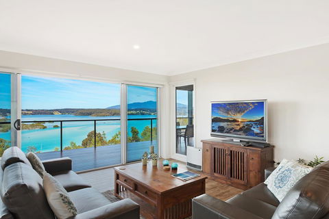 Hillcrest Views Of Wagonga - e-Seniors 0