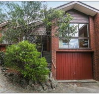 Holiday Home in the Heart of Anglesea - e-Seniors