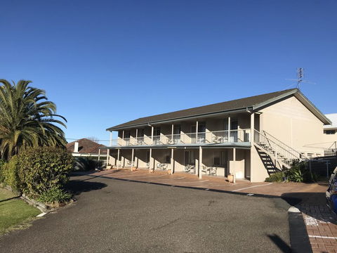 Holiday Lodge Motor Inn - e-Seniors 3