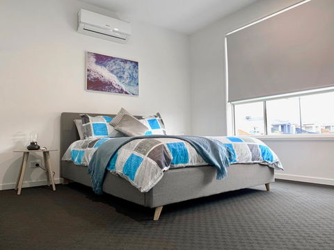 Homely Getaways In New Torquay - e-Seniors 1
