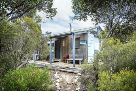 Honeyeaters Hideaway In Vivonne Bay - e-Seniors 2