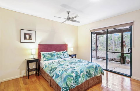 Island Brook Estate Winery And Chalets - e-Seniors 3