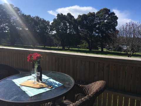 Jacaranda Retreat. Refreshing, Recharge, Relax ! - e-Seniors 0