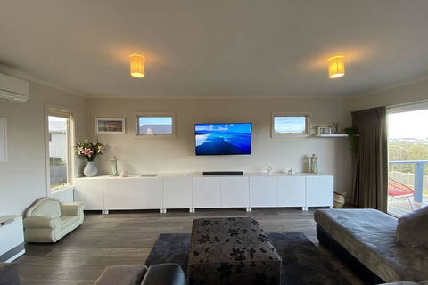 Jan Juc Ocean Views - Pet Friendly - e-Seniors 3