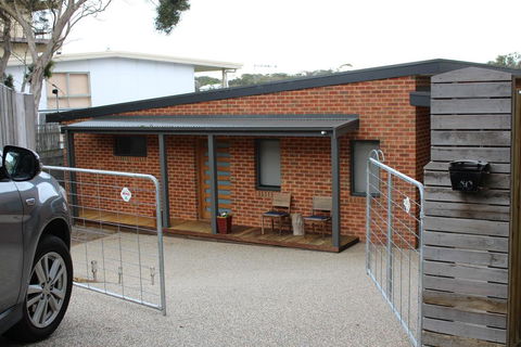 Kanburra House - e-Seniors 1