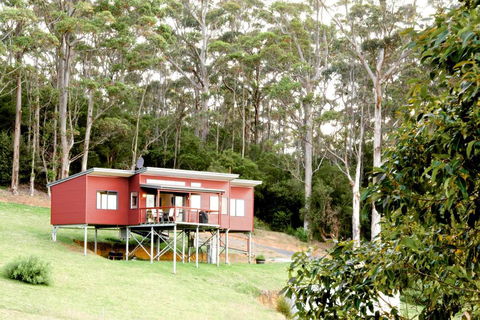 Karrak Reach Forest Retreat - e-Seniors 0