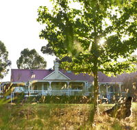 Karri House. Eat - Stay - Love - e-Seniors