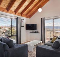 Kestrels Rest 2/116 Gippsland Street - e-Seniors
