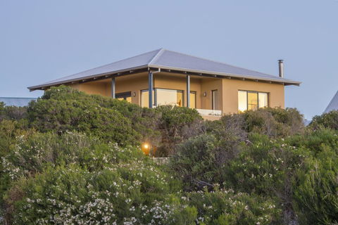 Kilifi Beach House - e-Seniors 0
