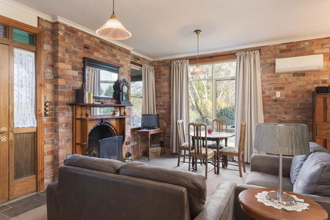 Killynaught Spa Cottages - e-Seniors 3