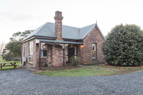 Killynaught Spa Cottages - e-Seniors 2