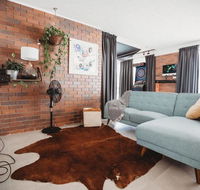 Kirra Hill Coolangatta Renovated Apt w Beach Views - e-Seniors