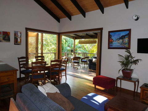 Kookaburra Cottage At Uralba Eco Cottages - e-Seniors 0
