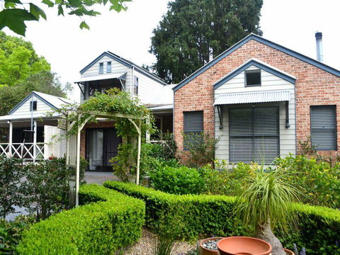 KVee Accommodation - e-Seniors 0