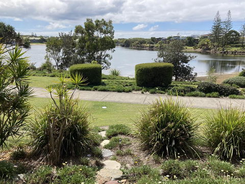 Lagoon-Front Luxury At Twin Waters Resort - e-Seniors 0