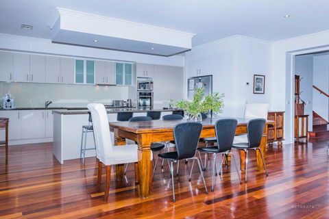 Lahinch Mews - Family Bookings Only - e-Seniors 0