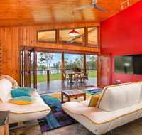 Lake Tinaroo Waterfrontage - e-Seniors
