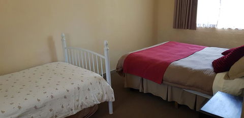 Lakes Entrance Holiday Units - e-Seniors 1