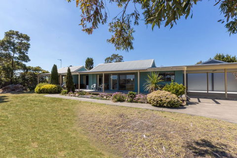 Lakeview - Waterviews On Newlands Arm - e-Seniors 0