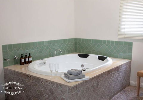Lauristina Spa Cottage - e-Seniors 2