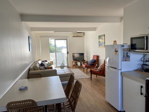 Leisure-Lee Holiday Apartments - e-Seniors 3