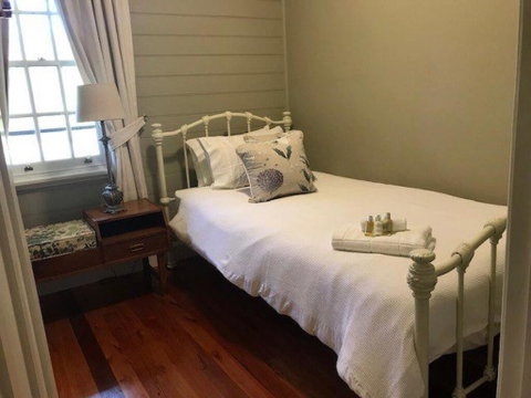 Lemon Tree Cottage - Bendeela - e-Seniors 2