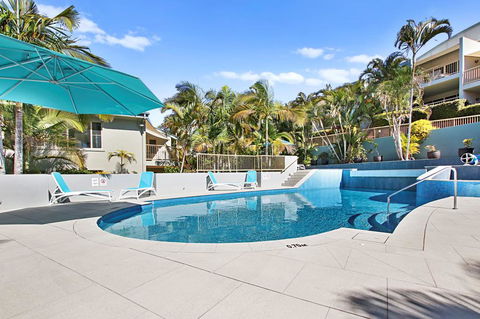 Lennox Beach Resort - e-Seniors 0