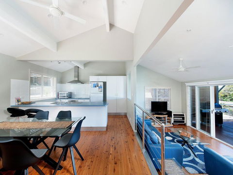 Lentara Dream @ Fingal Bay - e-Seniors 1