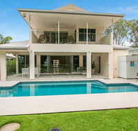 Luxury Living on the Beachfront - e-Seniors