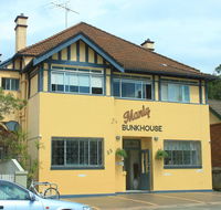 Manly Bunkhouse - e-Seniors
