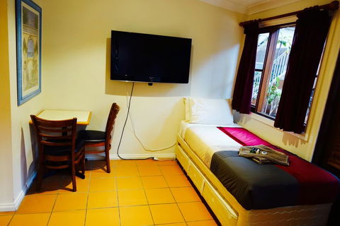 Manly Lodge Boutique Hotel - e-Seniors 2