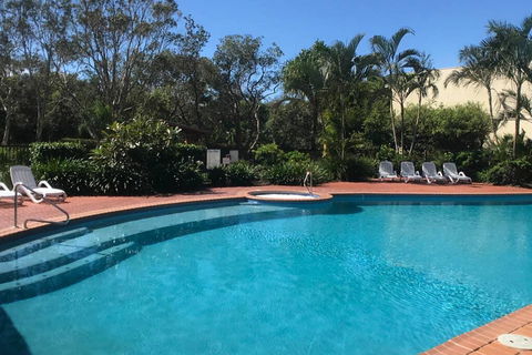 Marcoola Beachfront 3BR -Pool-100m To The Beach. - e-Seniors 3