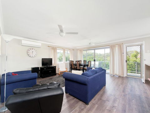 Marine Drive, Unit 01, 24, Surfair - e-Seniors 0