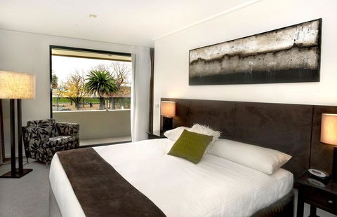 May Park Executive Apartments - e-Seniors 3