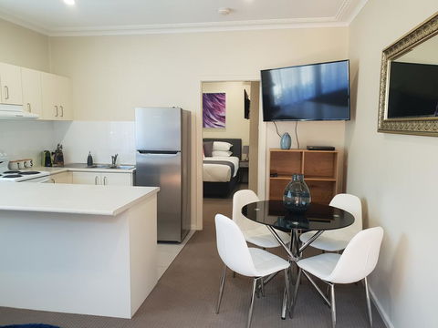 Mayfield Short Stay Apartments - e-Seniors 1
