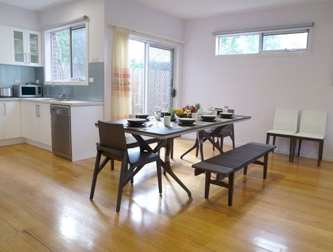 Melbourne Luxury Villa At Doncaster - e-Seniors 3