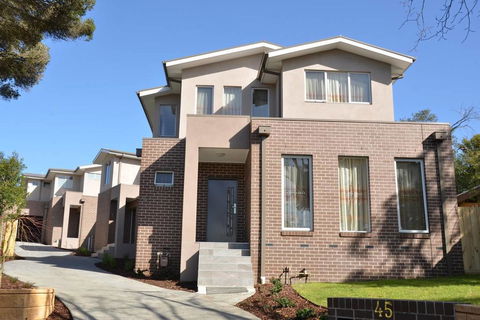 Melbourne Luxury Villa At Doncaster - e-Seniors 2
