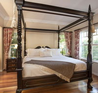 Merrow Cottages - Gatehouse - e-Seniors