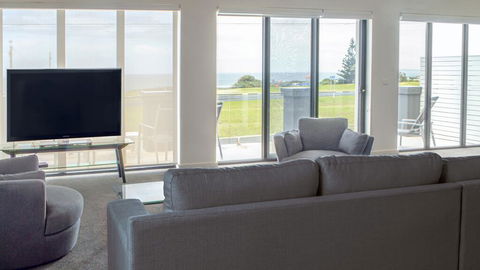 Midas Ocean View - e-Seniors 3